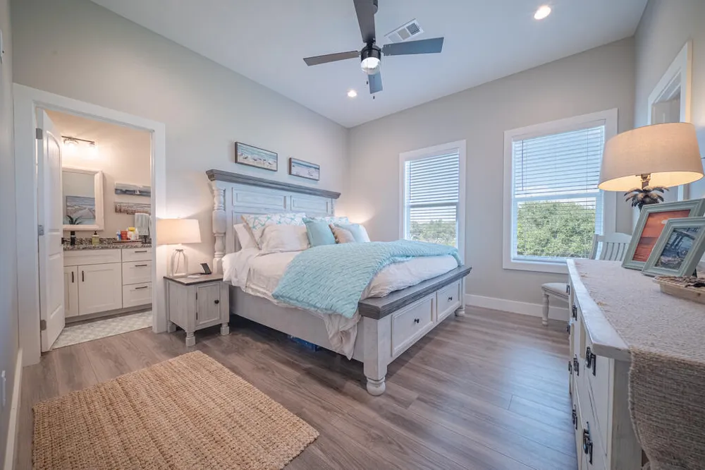135 Seven Palms Dr. Rockport, TX 78382