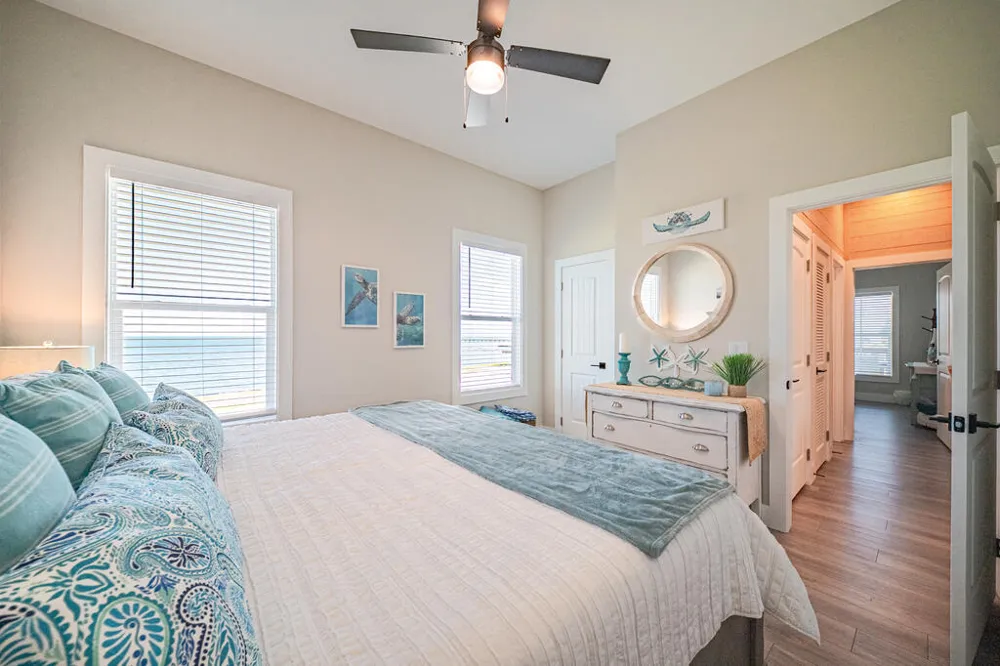 135 Seven Palms Dr. Rockport, TX 78382