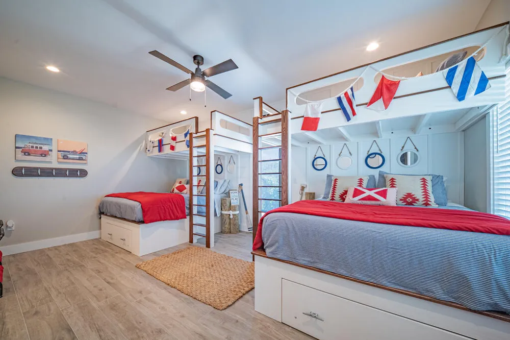 135 Seven Palms Dr. Rockport, TX 78382