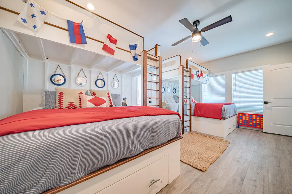 135 Seven Palms Dr. Rockport, TX 78382