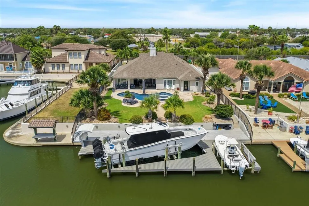313 Porpoise Aransas Pass, TX 78358