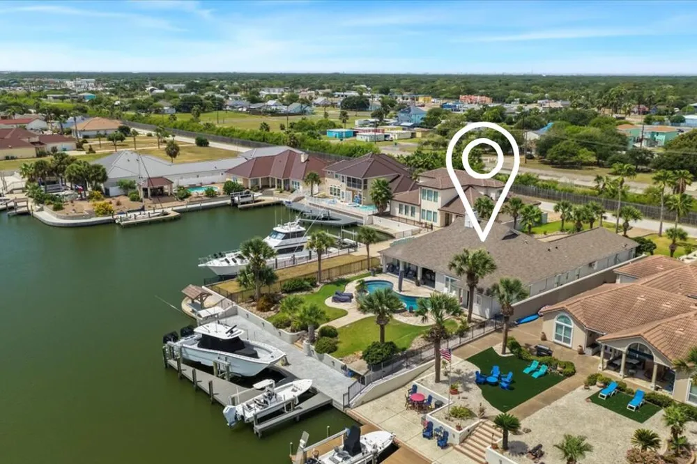 313 Porpoise Aransas Pass, TX 78358