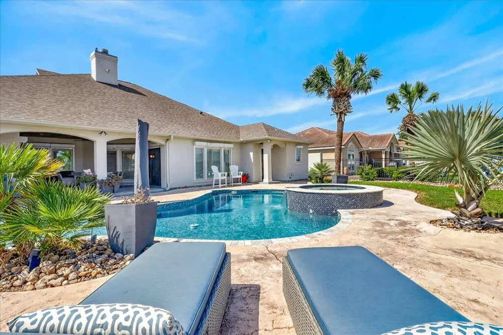 313 Porpoise Aransas Pass, TX 78358