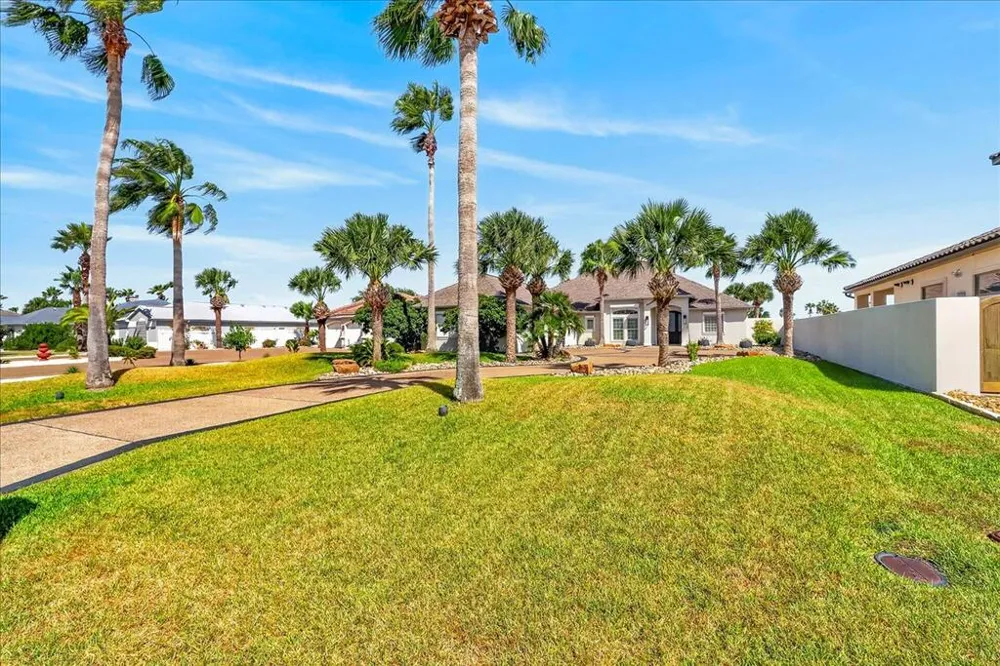 313 Porpoise Aransas Pass, TX 78358