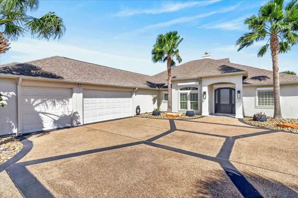 313 Porpoise Aransas Pass, TX 78358
