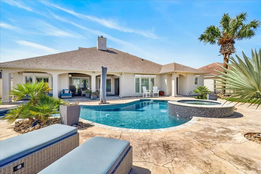 313 Porpoise Aransas Pass, TX 78358