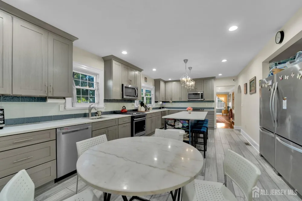 833 Salem Avenue Hillside, NJ 07205