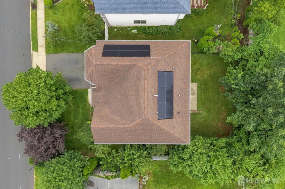39 Hamilton Avenue Edison, NJ 08820