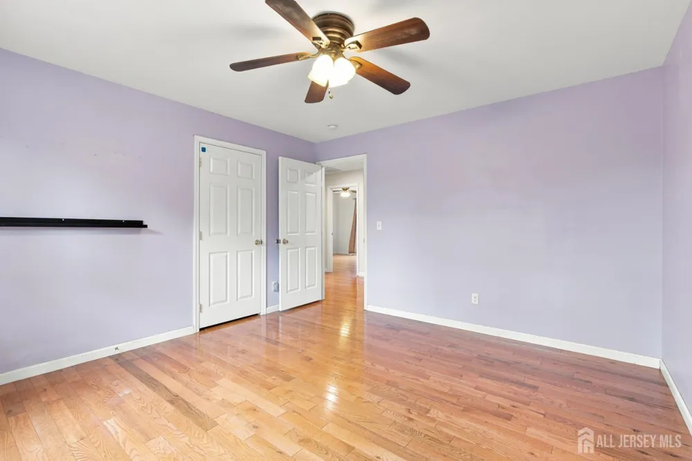 39 Hamilton Avenue Edison, NJ 08820