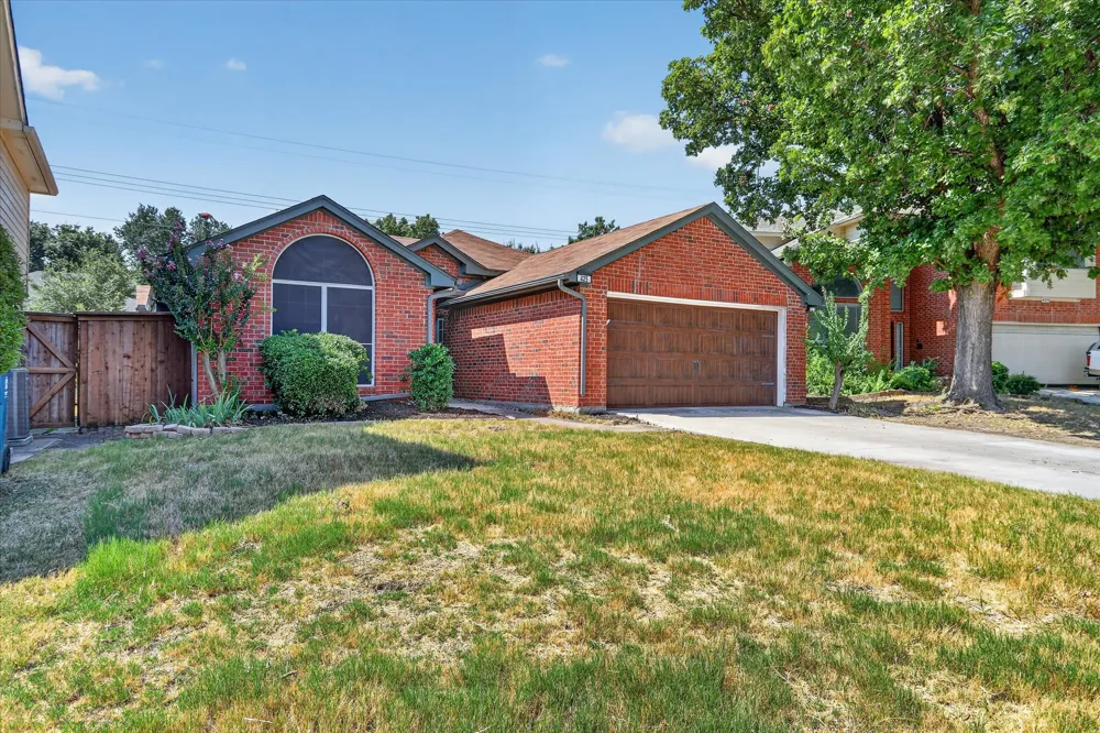 425 Wentworth Drive Flower Mound, TX 75028
