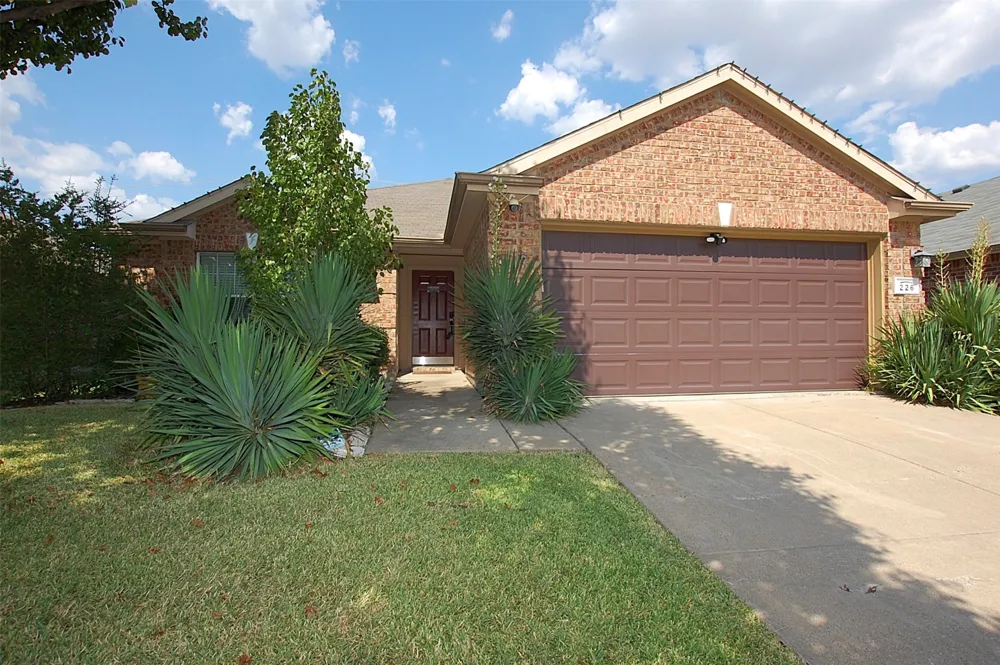 226 Starlight Drive Forney, TX 75126