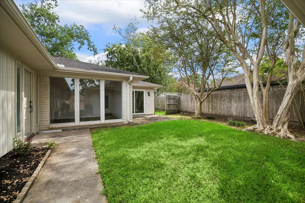 15918 Brookford Drive Houston, TX 77059