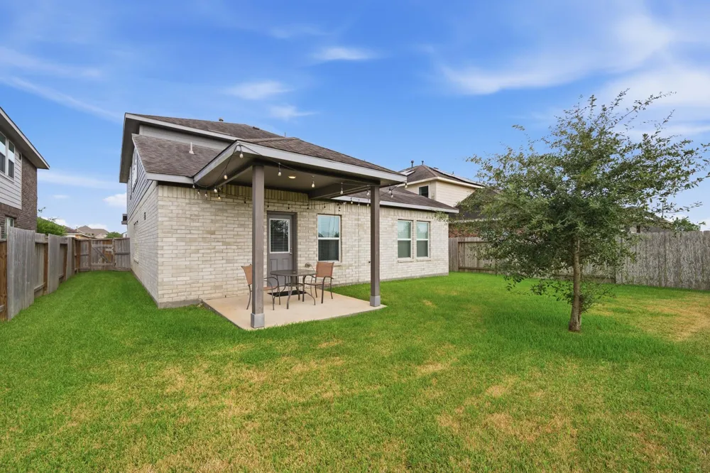 10402 Matterhorn Drive Rosharon, TX 77583