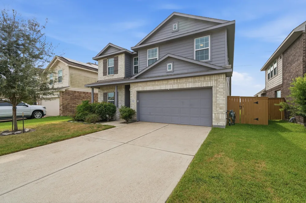 10402 Matterhorn Drive Rosharon, TX 77583