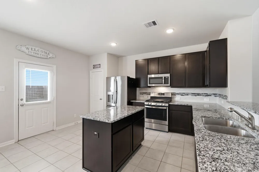10402 Matterhorn Drive Rosharon, TX 77583