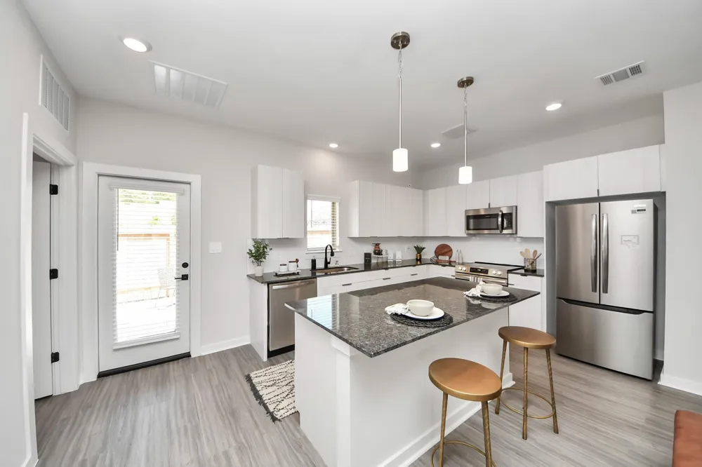 7711 Longmire Road #2 Conroe, TX 77304