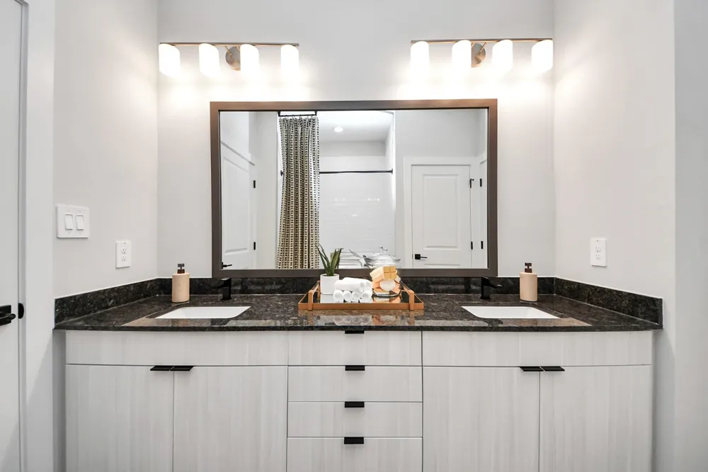 7711 Longmire Road #2 Conroe, TX 77304