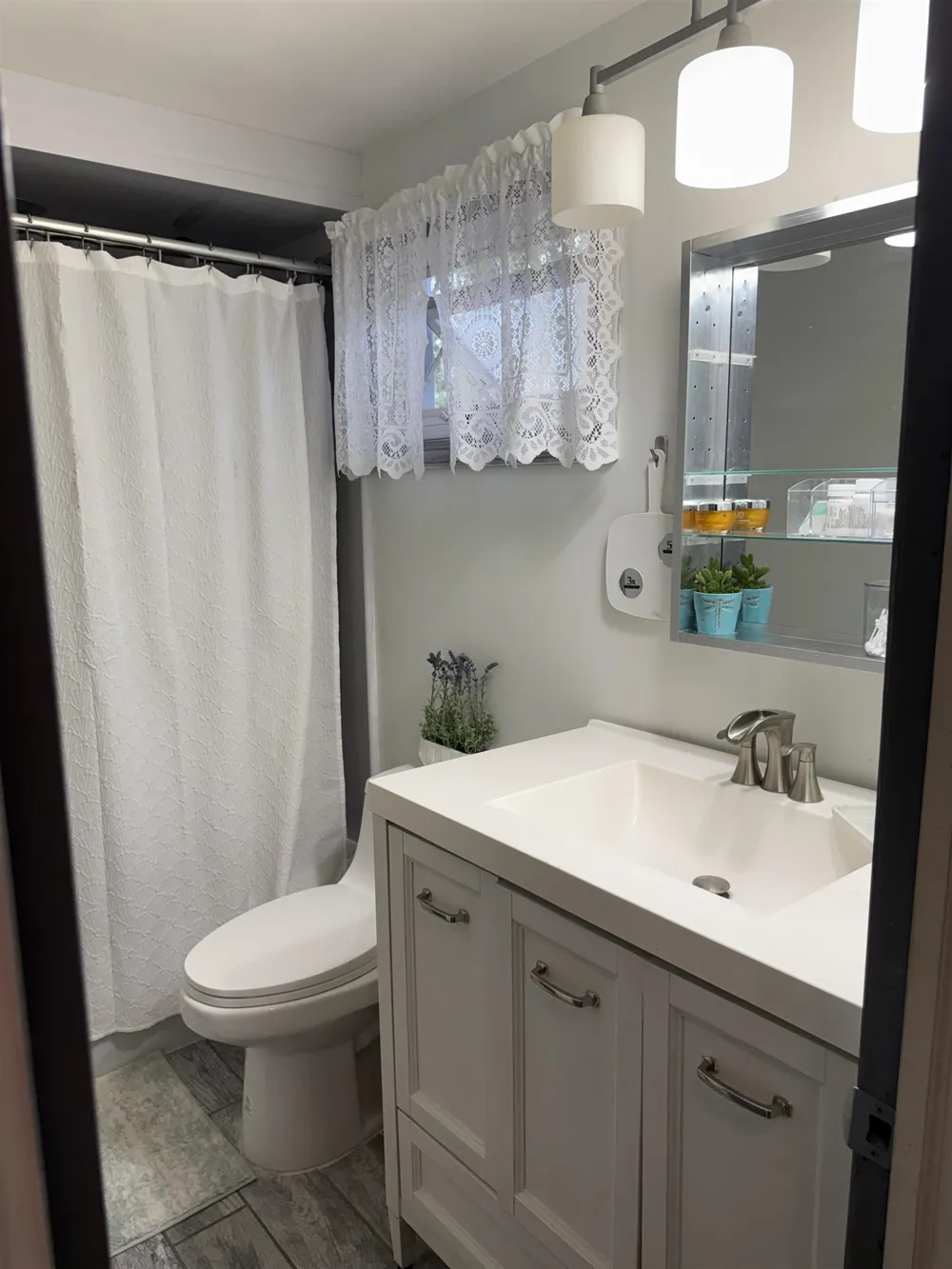 60 WILLET ST Bloomfield, NJ 07003
