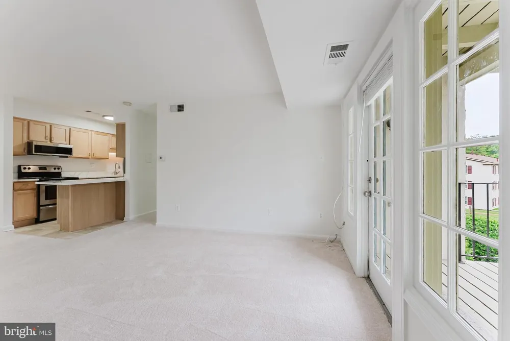 5800 TORINGTON DRIVE #833 Springfield, VA 22152