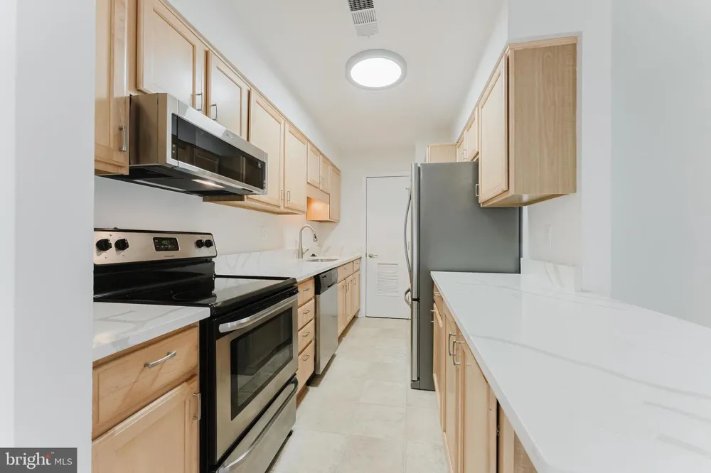 5800 TORINGTON DRIVE #833 Springfield, VA 22152