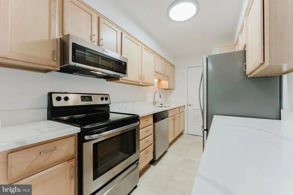 5800 TORINGTON DRIVE #833 Springfield, VA 22152
