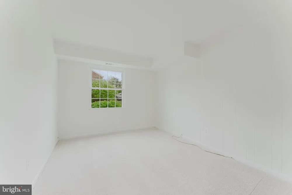 5800 TORINGTON DRIVE #833 Springfield, VA 22152