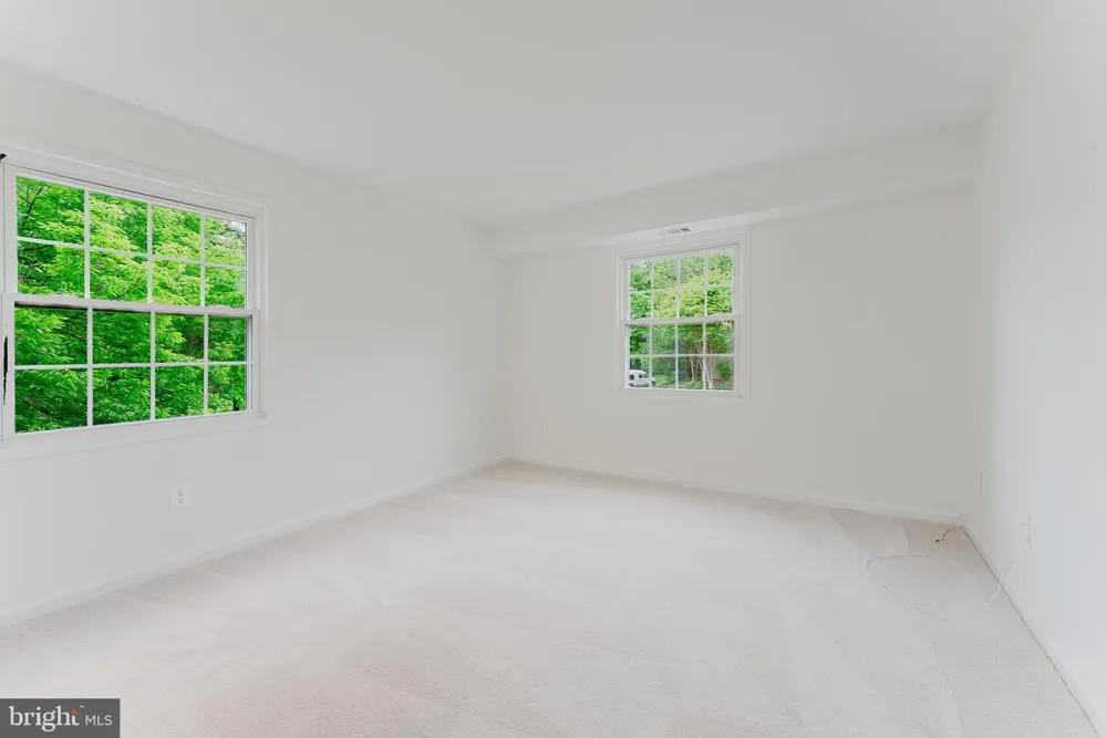 5800 TORINGTON DRIVE #833 Springfield, VA 22152