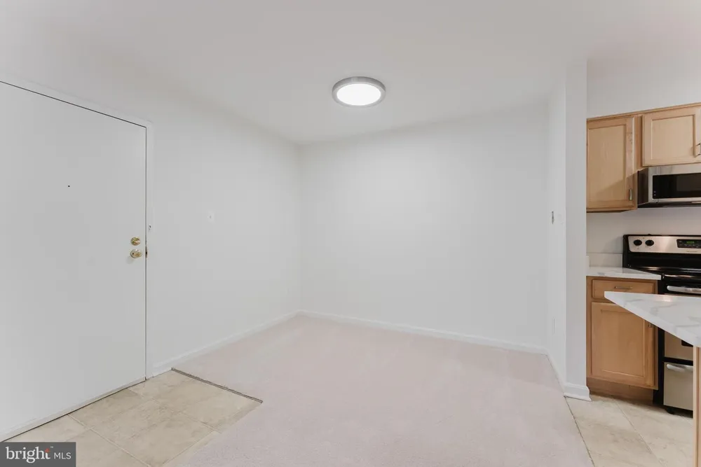 5800 TORINGTON DRIVE #833 Springfield, VA 22152
