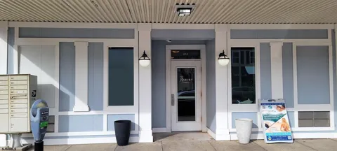 810 ASBURY Ave