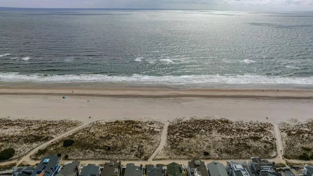 4442 West Ave Ocean City, NJ 08226