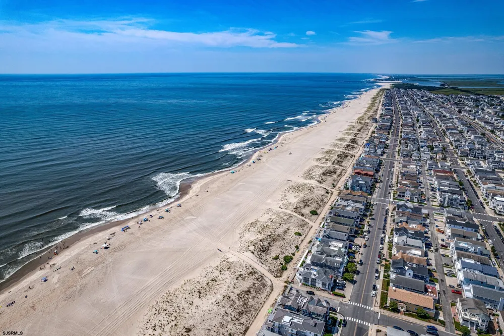 4442 West Ave Ocean City, NJ 08226