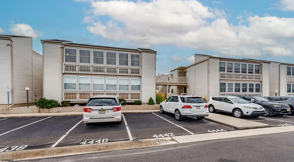 4442 West Ave Ocean City, NJ 08226