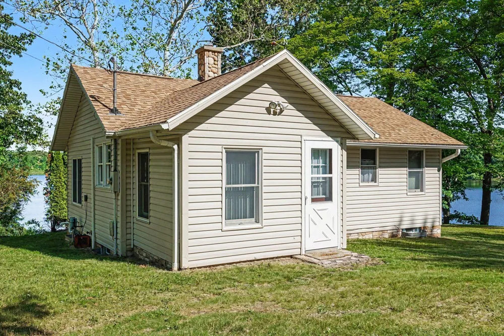 14516 Lilly Lake Drive Jones, MI 49061
