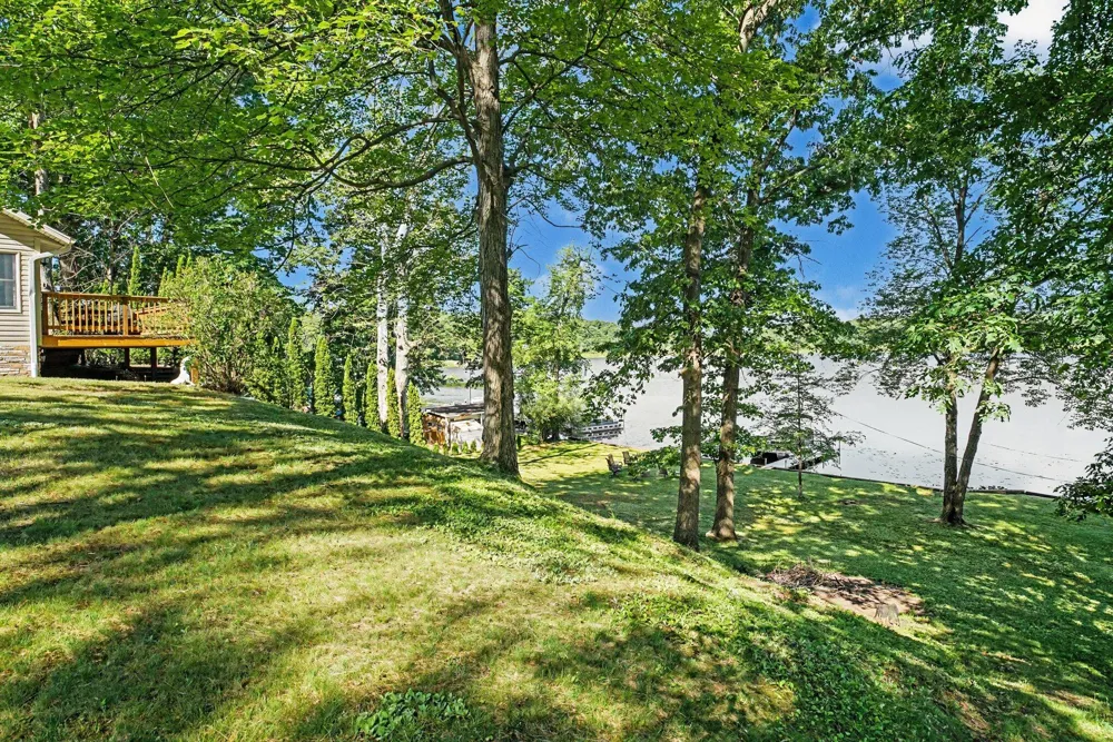 14516 Lilly Lake Drive Jones, MI 49061