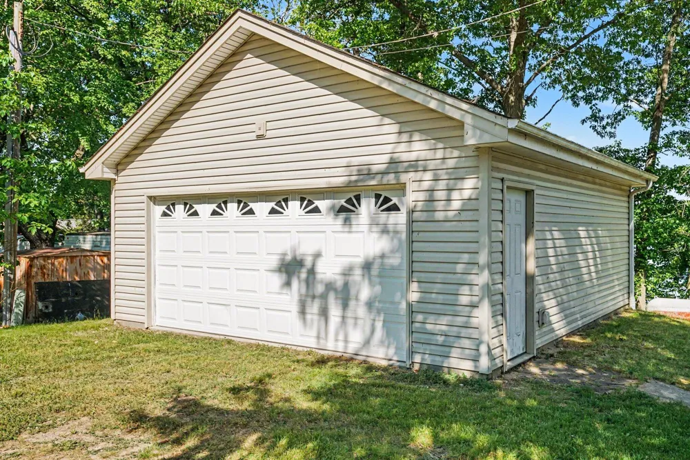 14516 Lilly Lake Drive Jones, MI 49061