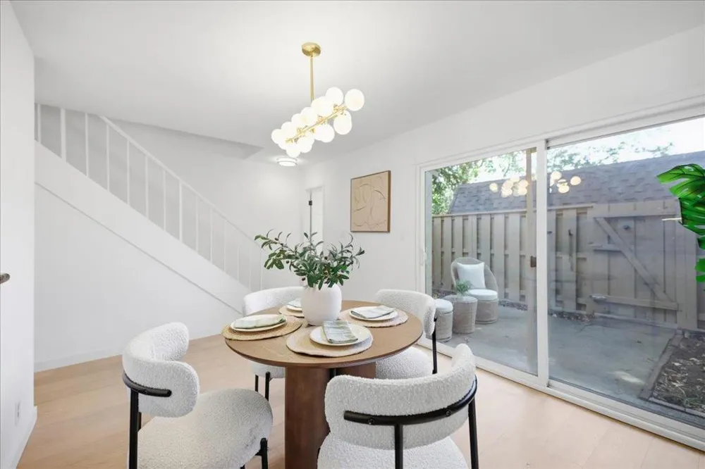 125 Connemara Way #115 Sunnyvale, CA 94087