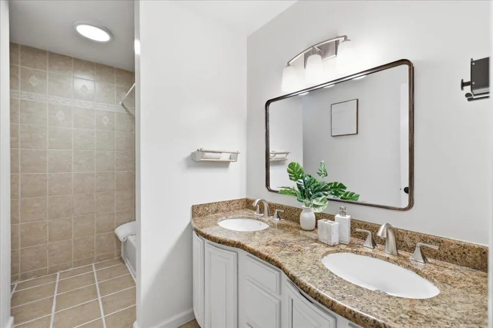 125 Connemara Way #115 Sunnyvale, CA 94087