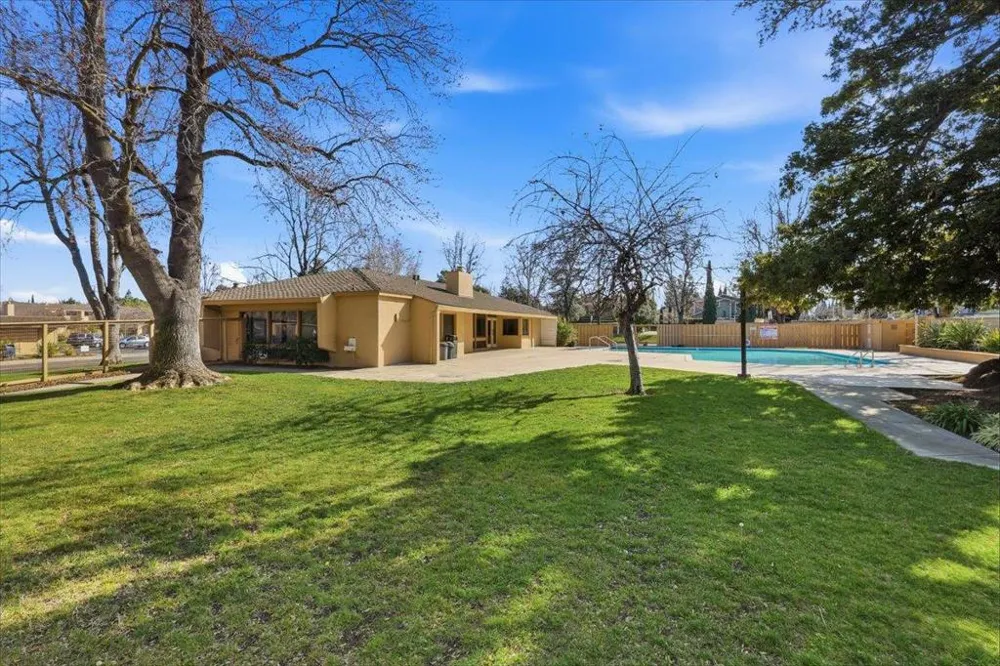 125 Connemara Way #115 Sunnyvale, CA 94087