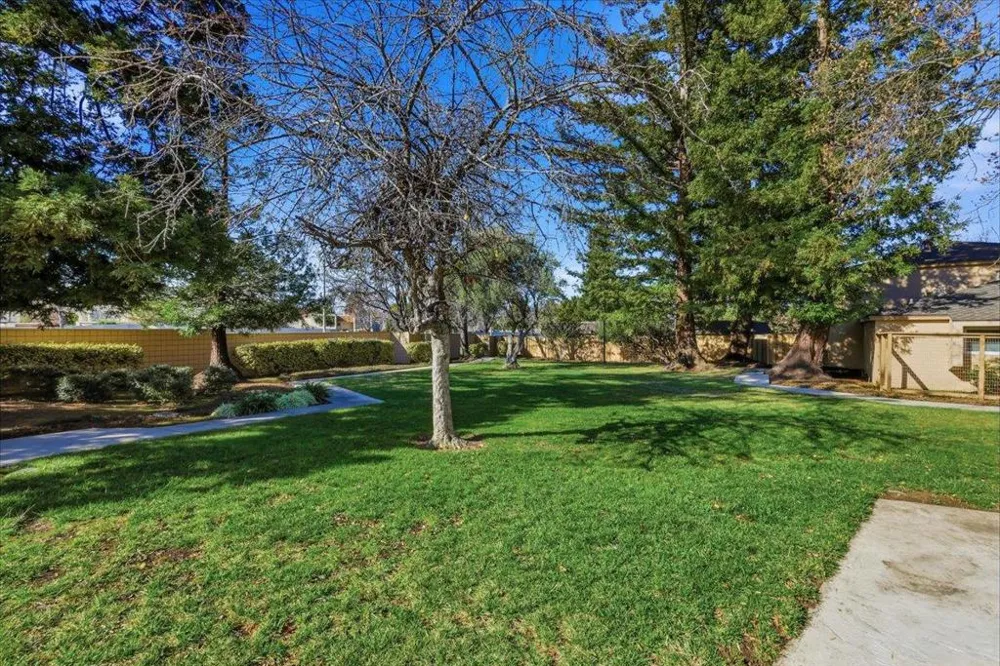 125 Connemara Way #115 Sunnyvale, CA 94087