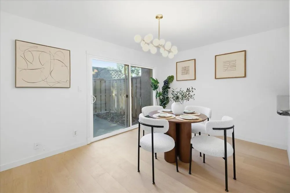 125 Connemara Way #115 Sunnyvale, CA 94087