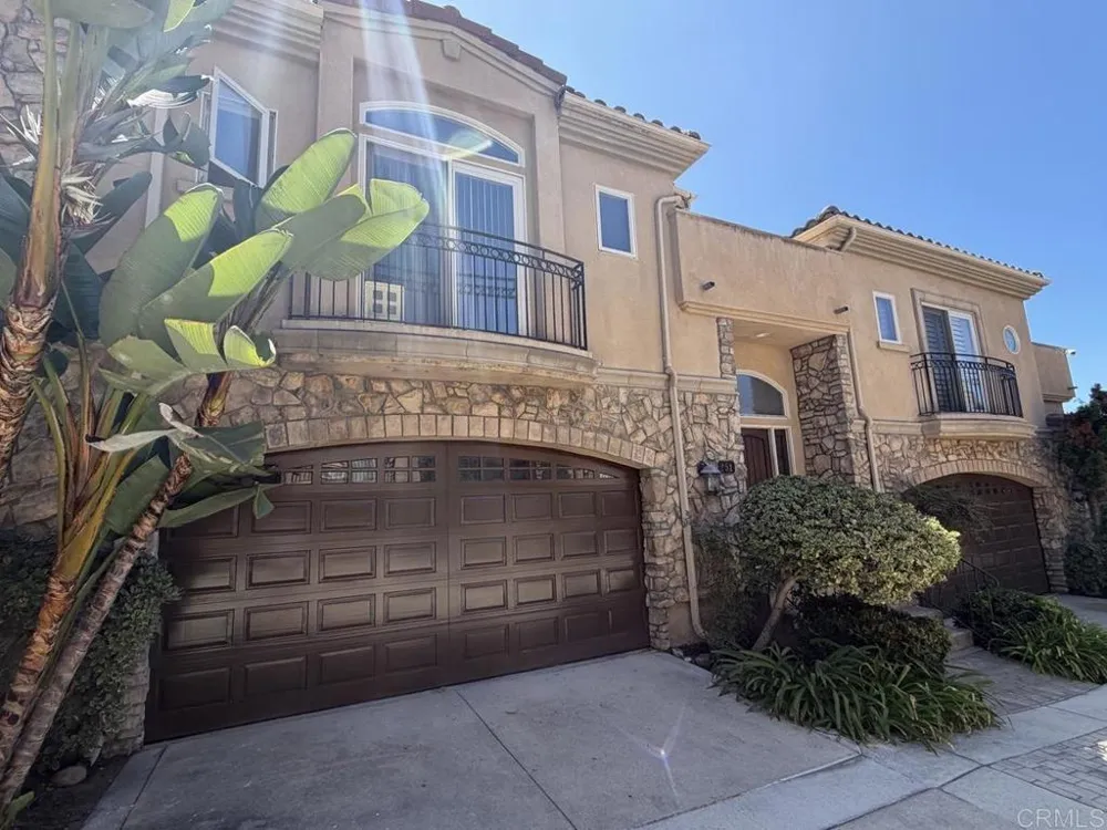 251 Rios Avenue Solana Beach, CA 92075