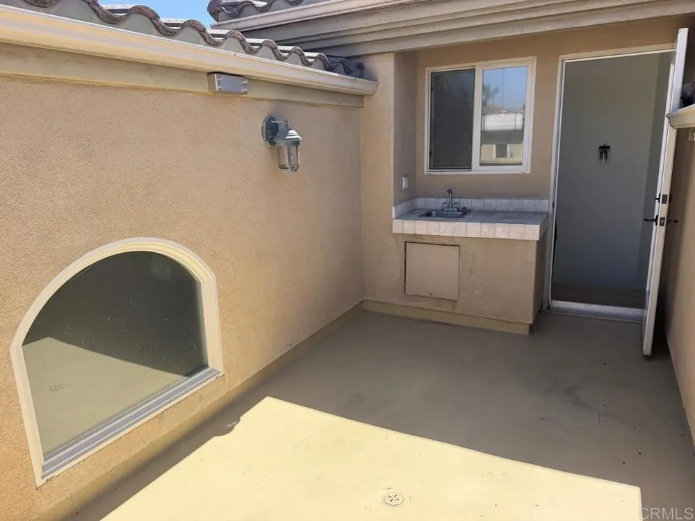 251 Rios Avenue Solana Beach, CA 92075
