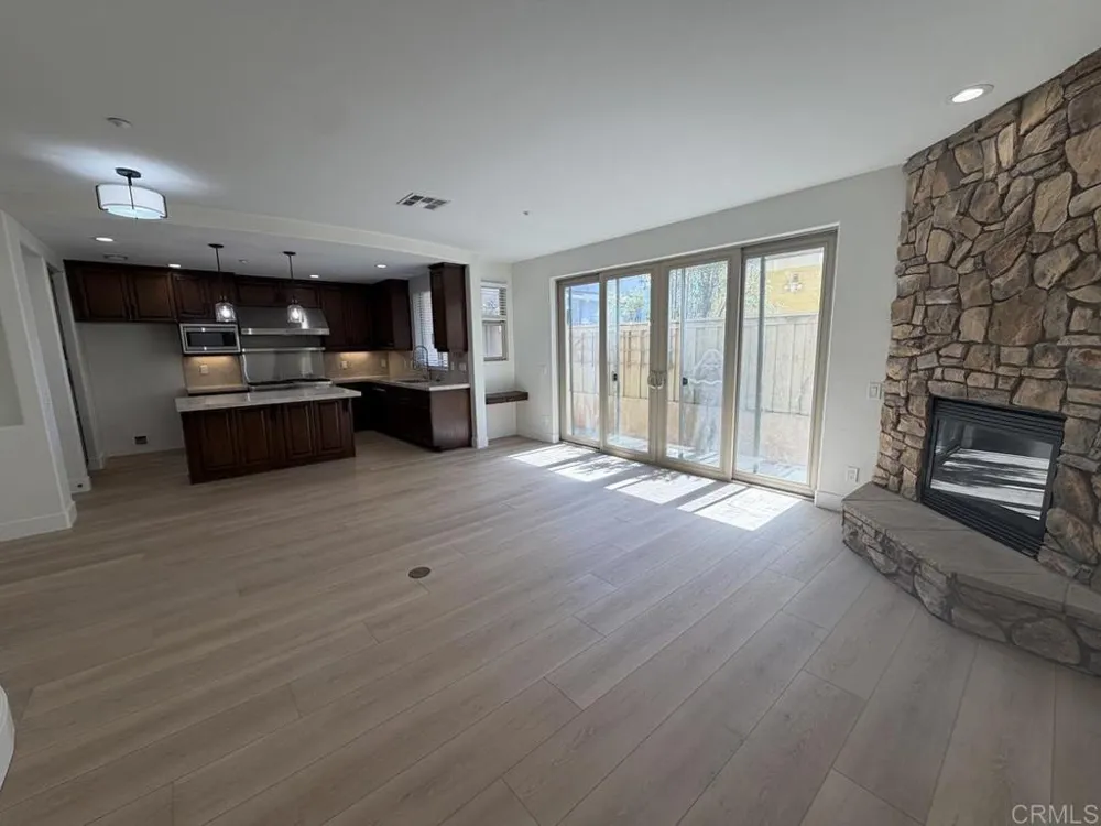 251 Rios Avenue Solana Beach, CA 92075