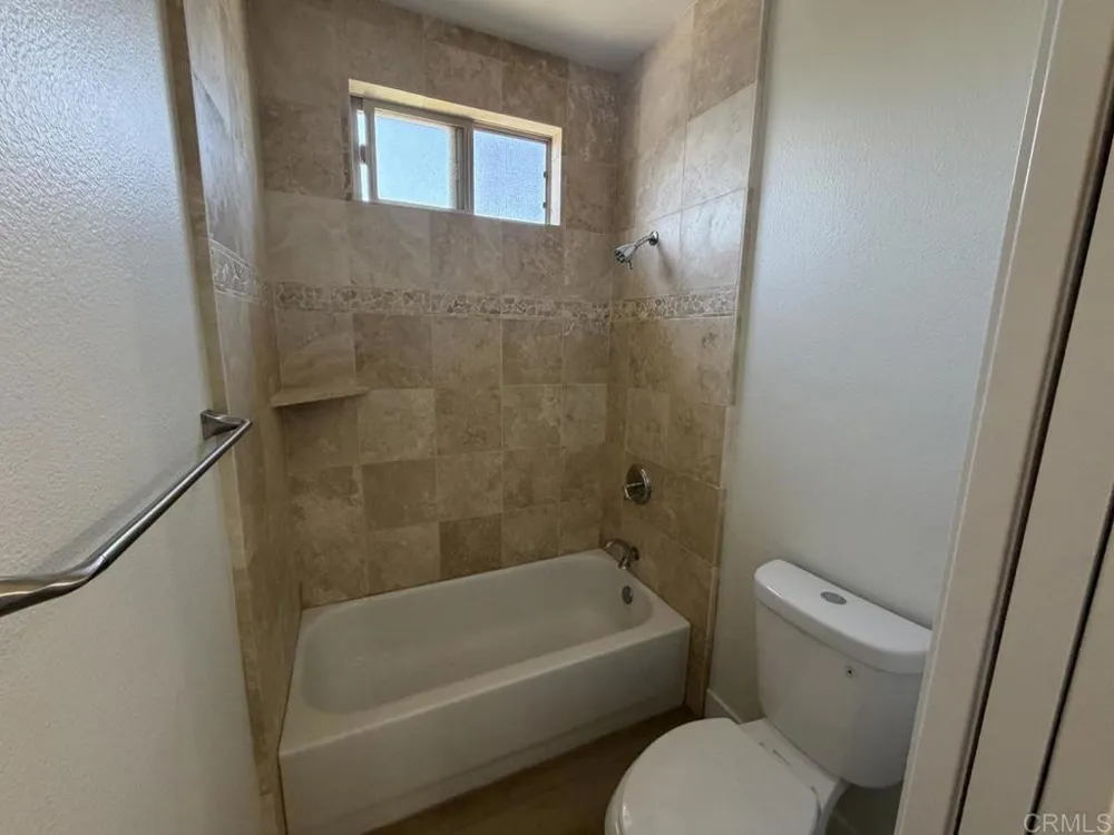 251 Rios Avenue Solana Beach, CA 92075