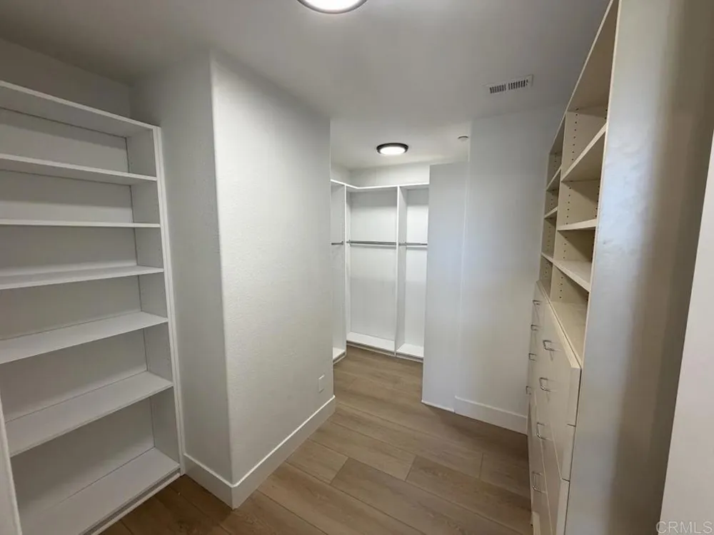 251 Rios Avenue Solana Beach, CA 92075