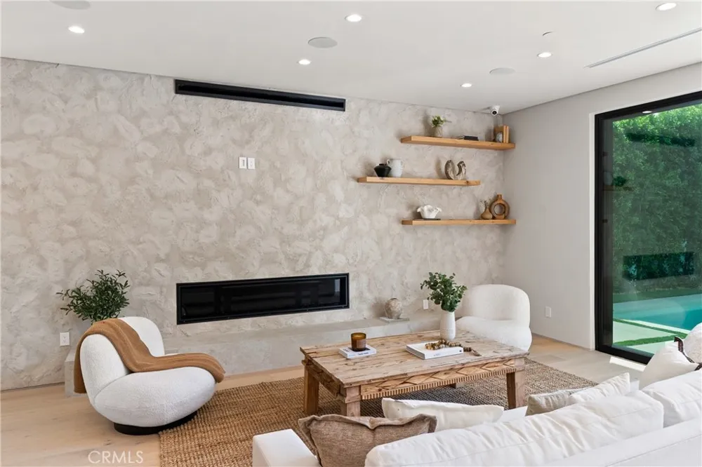 4329 Farmdale Avenue Studio City, CA 91604