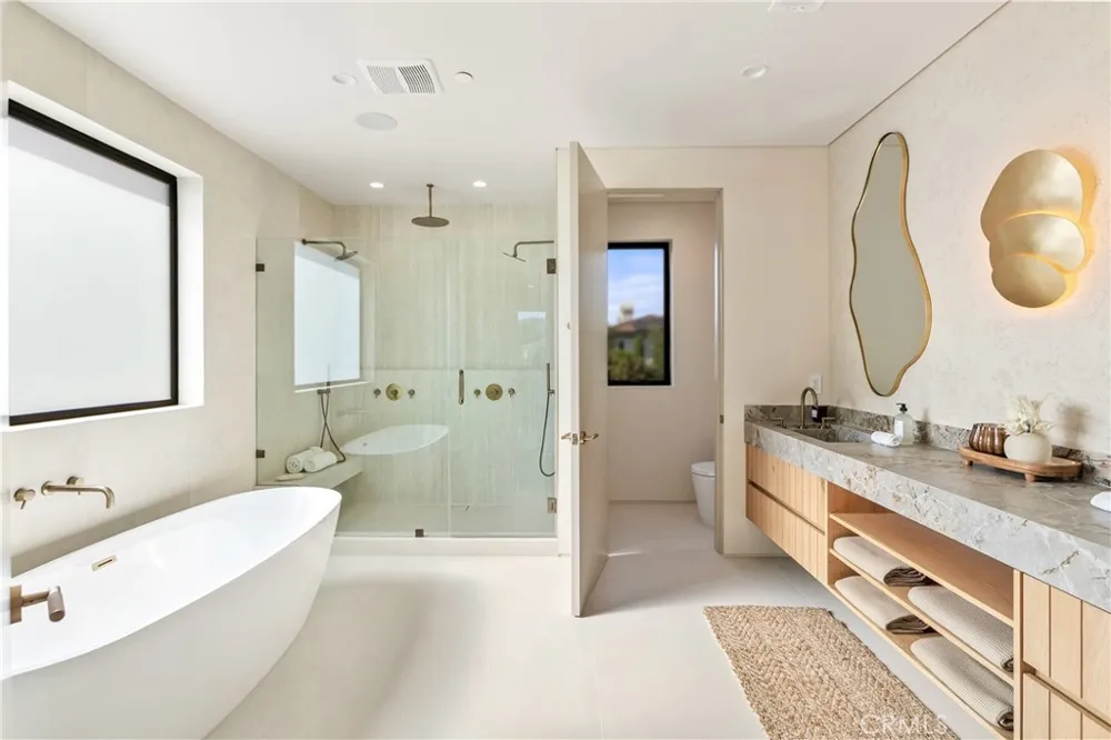 4329 Farmdale Avenue Studio City, CA 91604