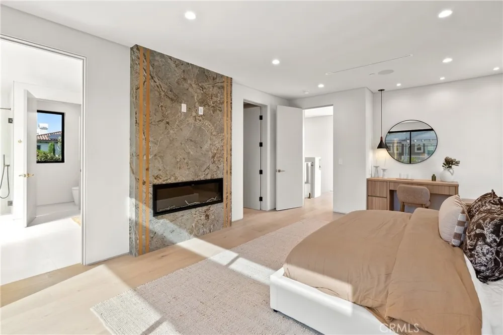 4329 Farmdale Avenue Studio City, CA 91604
