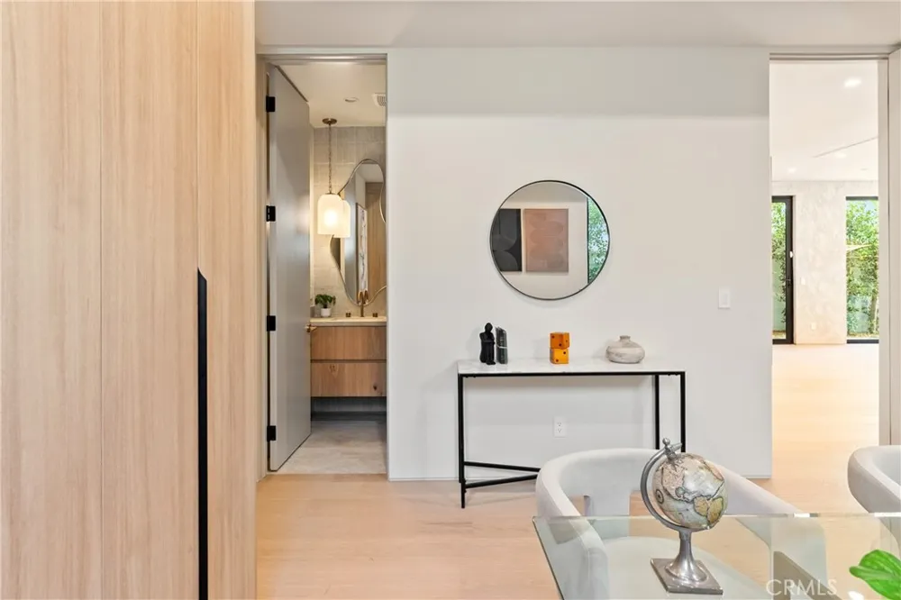 4329 Farmdale Avenue Studio City, CA 91604