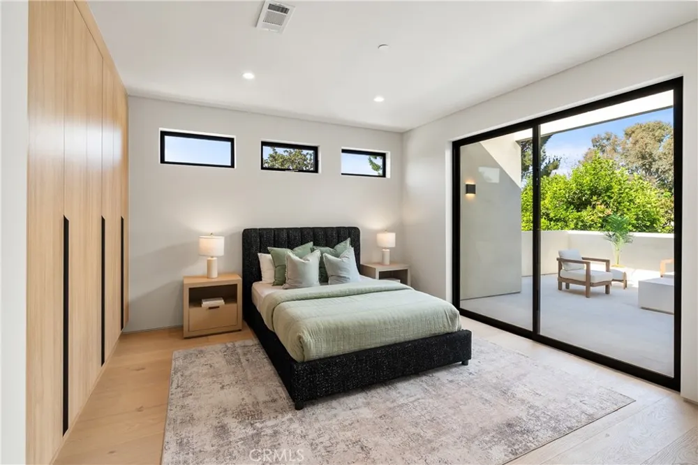 4329 Farmdale Avenue Studio City, CA 91604